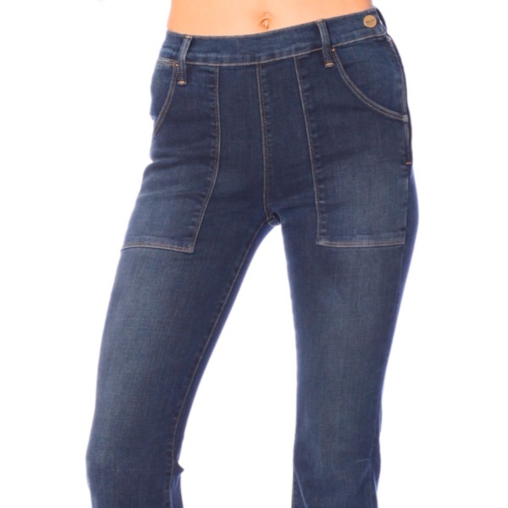 LIKE NEW CONDITION Frame Denim flares